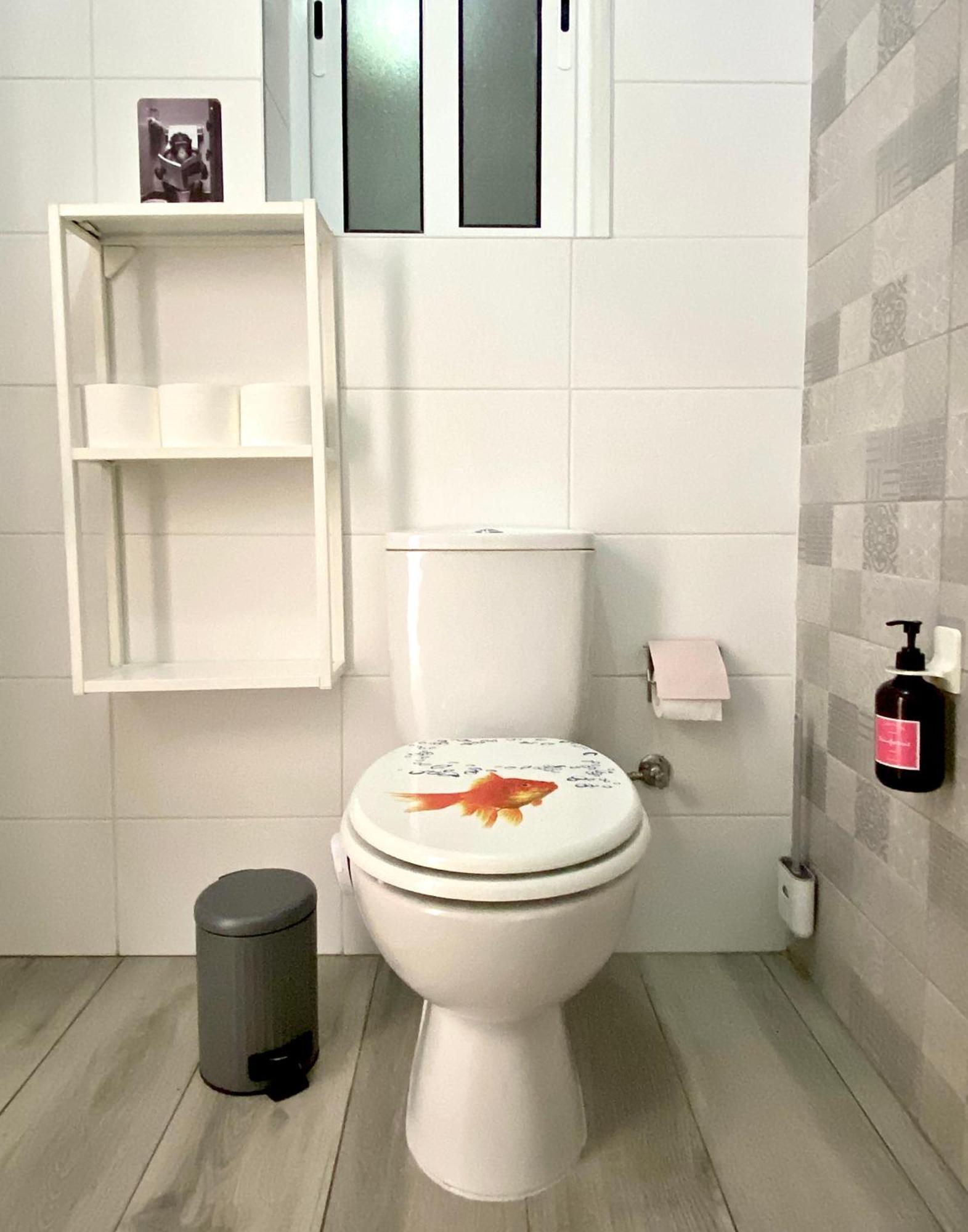 Central Private En-Suite With Balcony In Shared Residence Pieta Ngoại thất bức ảnh